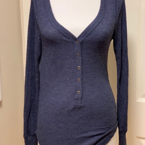 Like New! Make + Model Navy Blue Henley, Small - Picture 3 of 5